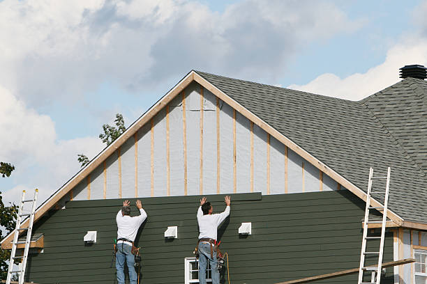 Professional Emergency Siding Repair technician working in Jefferson, NC